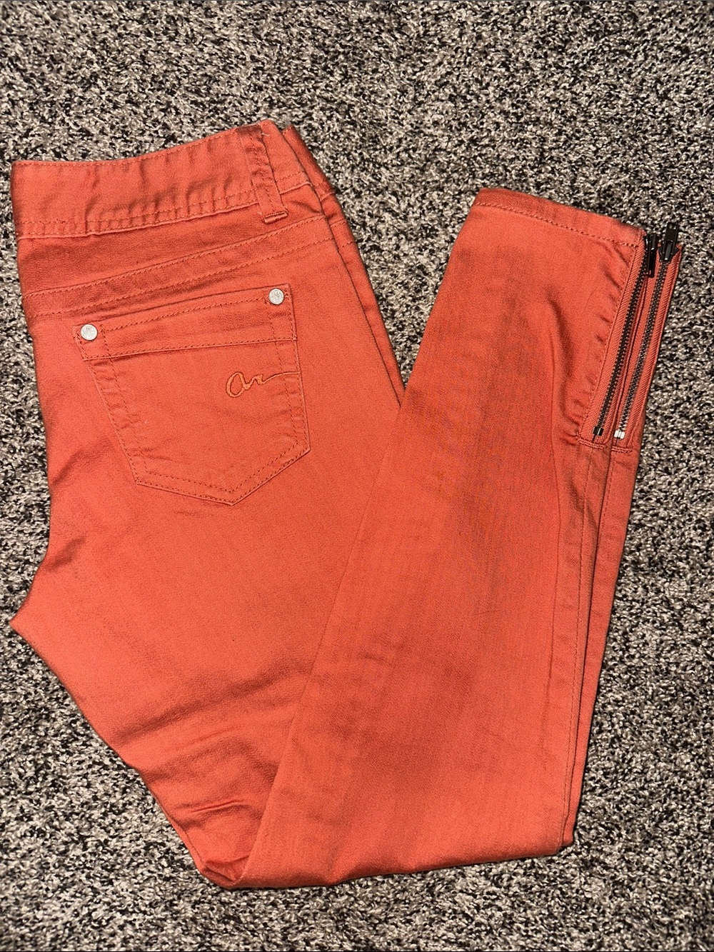 NWOT-American Rag Orange Cropped Skinny Jeans with Ankle Zippers Size 3